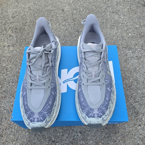 HOKA One Speedgoat 6 Sneaker  Men Size 10D - Picture 7 of 14